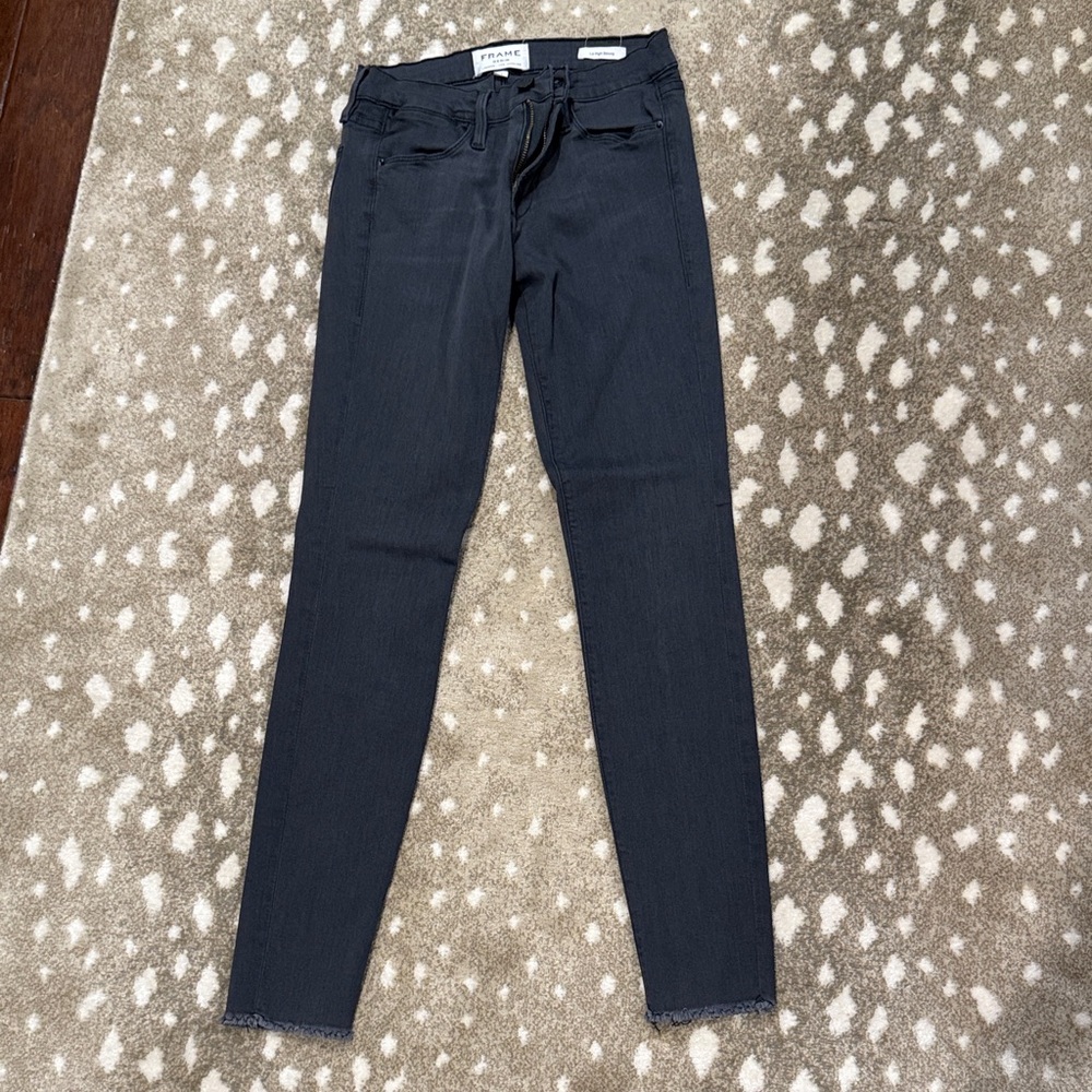 Frame Denim Le High Skinny Jeans in Quinn. Size 24 - Picture 2 of 8